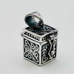 Sterling Silver Box Pendant Open And Closes 7.14 G