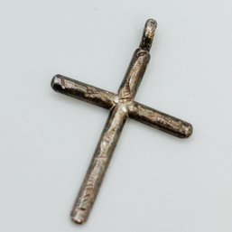 Sterling Silver Simple Cross Pendant 1.29 G