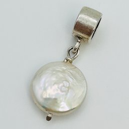 Mother Of Pearl Pendant Sterling Silver 2.11 G