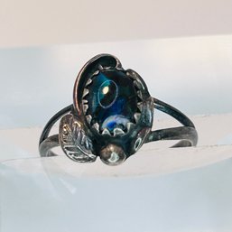 Sterling Silver Ring, Dark Iridescent, Stone And Leaf Detail Size 3.5, 1.54 G