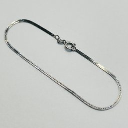 OR Italy, Flat Herringbone Chain Bracelet .95 G