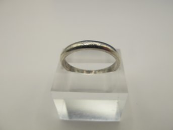 Sterling Band 2.47g  Size 7.5