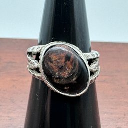 Sterling & Agate Southwestern Style Ring - 3.88 Grams - Size 7.5