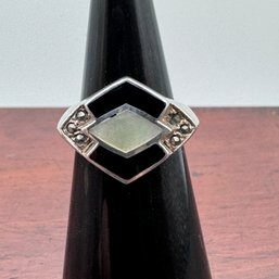 Mother Of Pearl, Black Onyx & Marcasite Sterling Silver Ring - 5.30 Grams - About Size 5