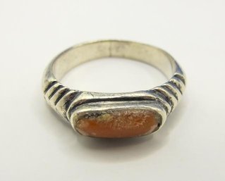 Sterling Ring With Orange Stone Center 4.22g  Size 7