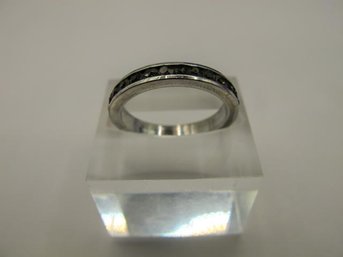 Sterling Band With Rhinestones 1.85g  Size 5