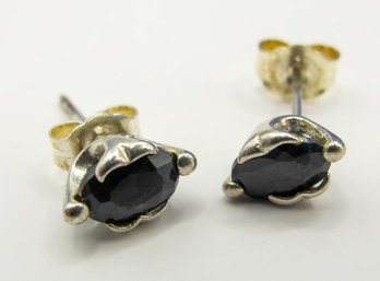 Sterling Earring With Black Stone 1.03g