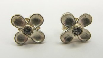 Sterling Flower Stud Earrings 1.32g