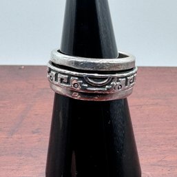 Sterling Silver Fidget Ring - The Middle Of The Band Spins - 10.36 Grams