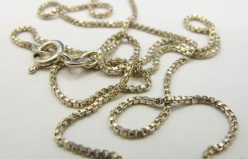ITALY Sterling Box Chain 2.75g
