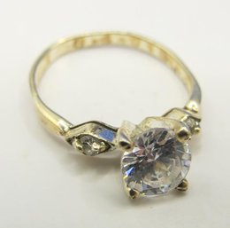 Sterling Ring With Princess Cut Clear Rhinestone 1.74g  Size 5.5