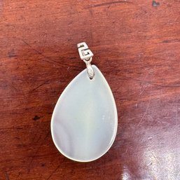 Mother Of Pearl Teardrop Pendant With Sterling Bale - 6.93 Grams