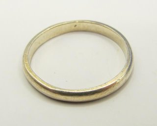 Small Sterling Band 1.35g  Size 5