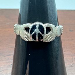 Black Onyx Peace Sign Sterling Silver Ring - 1.92 Grams - Size 7