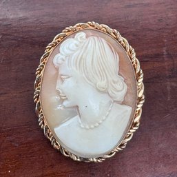 12K Gold Filled Shell Cameo - 5.74 Grams