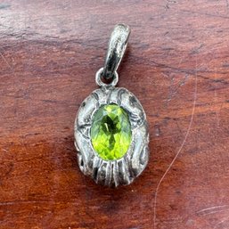 Vintage Peridot Pendant - Sterling - 3.68 Grams