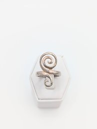 Sterling Spiral Ring Sz. 7.  6.4g