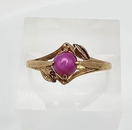 Pink Sapphire 10K Gold Cocktail Ring Size 7.25 2 G Approximately 0.40 TCW