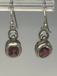 Sterling Silver Dangle Earrings With Red Stones And Bezel  Setting. 2.96 G