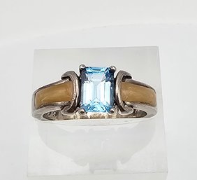 Avon Topaz Sterling Silver Cocktail Ring Size 7.5 4.4 G