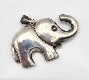 Sterling Silver Hollow Form Elephant Pendant 9.4 G