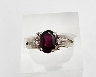 Gio Lind Garnet Sterling Silver Cocktail Ring Size 5 3 G