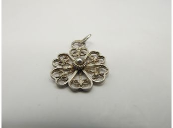 Delicate Sterling Flower Pendant .83g