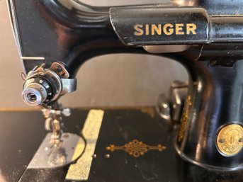 Vintage 221 Singer Featherweight Sewing Machine