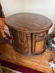 Vintage End Table ( 1 Of 2 )