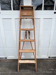 Lynne Revere 6' Wood Ladder