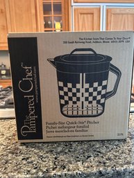 The Pampered Chef Family-Size Quick-stir Pitcher - 2275 -New