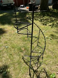 Metal Spiral Plant Stand