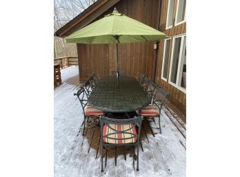 Kettler Outdoor Dining Table With 10 Chairs And Umbrella