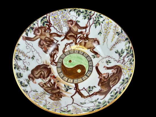 1980s Chinoiserie Porcelain Decorative Bowl With Monkeys, Trees And Florals