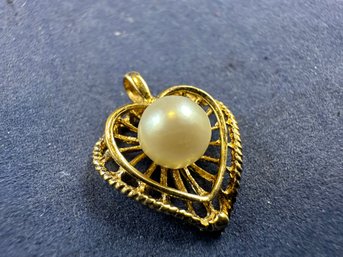 14K Yellow Gold And Pearl Heart Pendant