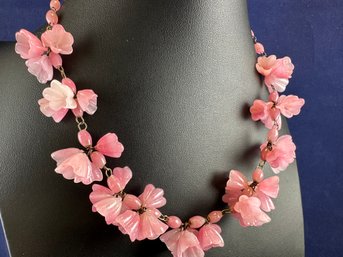 Vintage Pink Glass Flower Necklace, 14'