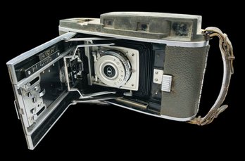 Vintage Collectible: Polaroid Prontor SVS Camera