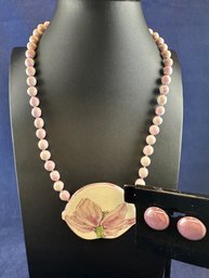 Splendid Loom Porcelain Necklace And Earrings