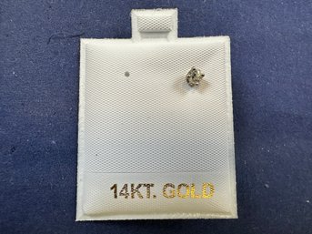 14K White Gold Diamond Stud