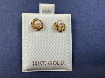 14K Yellow Gold Pearl Earrings