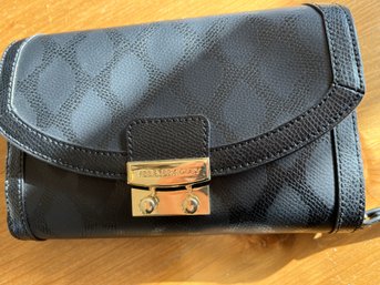 Like New Vera Bradley Leather Wallet