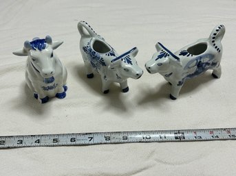 Vintage Signed Delfts Holland Blue & White Cow Creamers