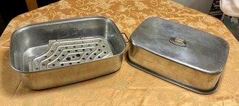 Vintage Aluminum Roasting Pan - Perfect For Thanksgiving Chicken