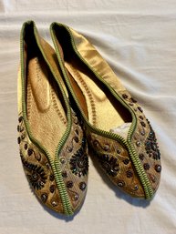 Vintage Embroidered Flats - Size 38 (US 7.5) Women's Shoe