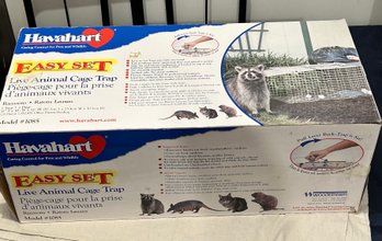 Havahart Live Animal Cage Trap Raccoons Cats