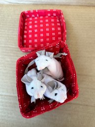 Three Blind Mice Vintage Finger Puppet - Really Cute!