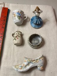 Collection Of 5 Vintage Pieces