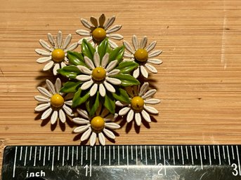 1960s Enamel Daisy Flower Power  Pin