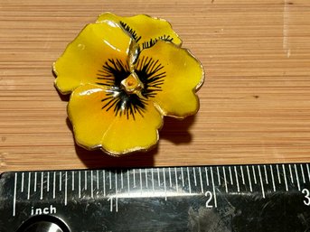 VINTAGE GOLDEN YELLOW ENAMEL PANSY FLOWER BROOCH