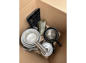 Box Of Miscellaneous Kitchen Pots & Pans